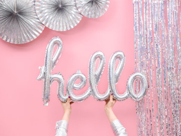 balon-v-sreburen-cvqt-s-nadpis-hello