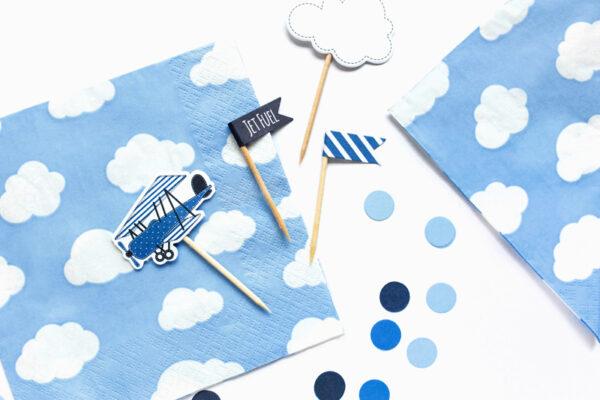 dekorativni-sini-salfetki-na-beli-oblaci dekorativni-sini-salfetki-na-beli-oblaci