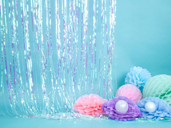 zavesa-ot-resni-v-hologramen-cvqt