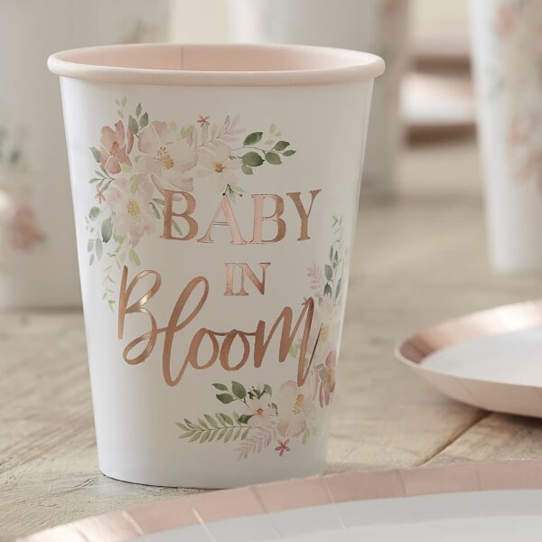 chashi-za-bebeshko-parti-s-nadpis-baby-in-bloom chashi-za-bebeshko-parti-s-nadpis-baby-in-bloom
