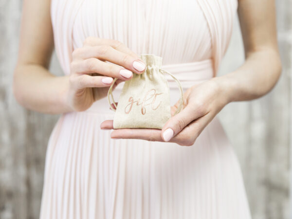 platnena-torbichka-za-podarucheta-gift